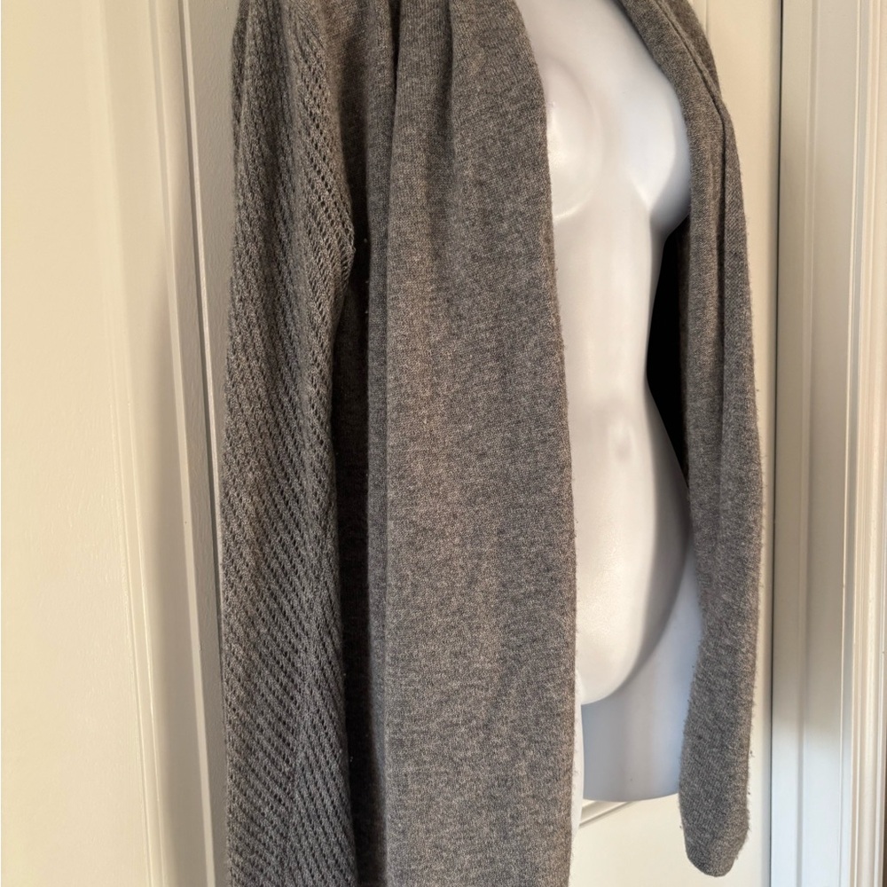 Elegant Gray Women's 100% Cashmere Cardigan Sweater